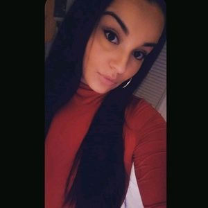 Meet your Posher, Angela